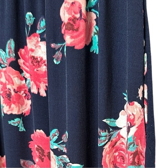 Boutique Maxi Dress Size L Navy Floral Print Stretchy Flowy Wedding Guest - Picture 2 of 7